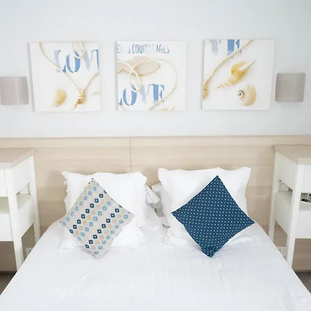 - A Deux Pas De L'eau Apartmanhotel